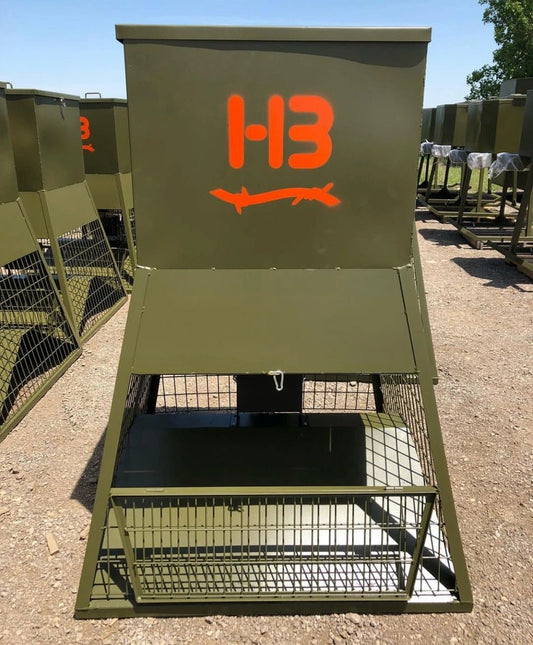 HB 700lb Feeder