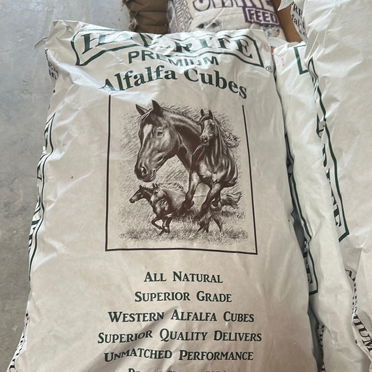 Alfalfa Cubes